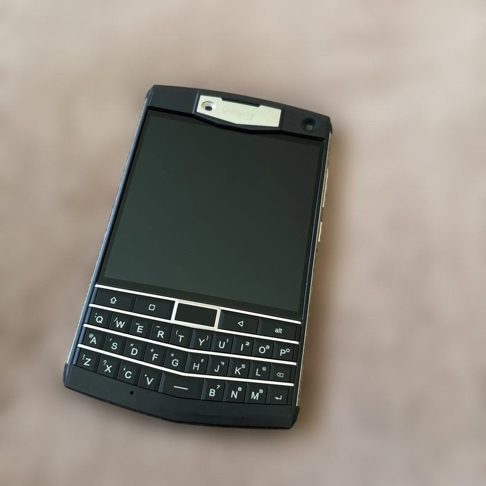 Unihertz Titan Android 10 Smartphone TTJP-01 Used