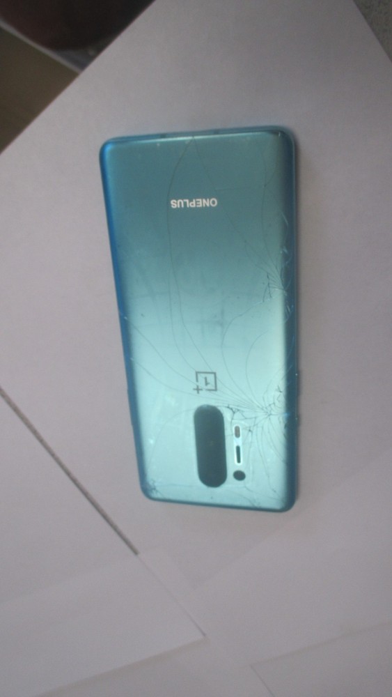 OnePlus 8 5G SmartPhone FOR PARTS ONLY