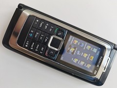 Nokia E Series E90 Communicator – Black (Unlocked) microSDHC Smartphone