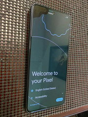 Google Pixel 8 Pro 128GB Black Obsidian – Factory Unlocked – LCD Issues