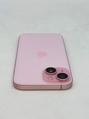 Unlocked Apple iPhone 15 A2846 128GB Pink – Cracked Screen, Service Battery 74%