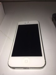 Apple iPhone 5 – 16GB – White & Silver (Verizon) A1429 (CDMA + GSM) extra item