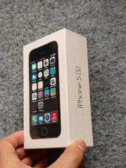 Apple iPhone 5s 16/32/64GB Gray/Silver/Gold Factory UNLOCKED Any carrier