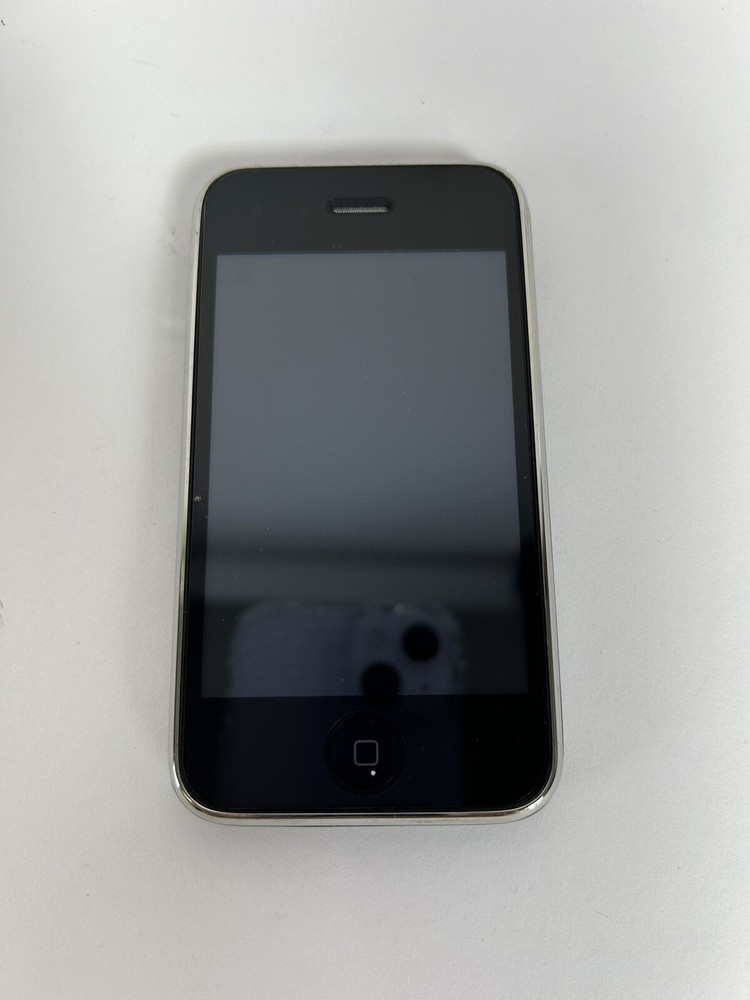Apple iPhone 3GS – 8GB – Black (Unlocked) A1303 (GSM)