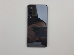 Xiaomi Mi 9 SE (M1903F2A) 128GB (GSM Unlocked) Dual SIM Smartphone – H7957