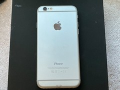 Apple iPhone 6 Silver Verizon Not Turning on Phone for Parts Only