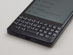BlackBerry Key2 (BBF100-2) 64GB – Black (GSM Unlocked) – SMALL ISSUE – H7074