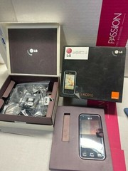 LG Renoir KC910 Rare OLD Mobile Collectors Phone 1