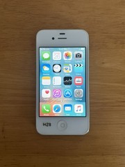 Apple iPhone 4s – 16GB – White (Sprint) Model A1387 (CDMA + GSM) *k8w*