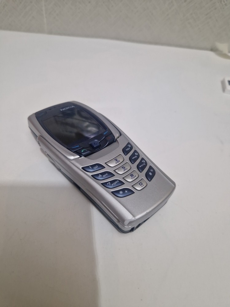 Nokia-6800- 42hr Lifetimer Cell Phone