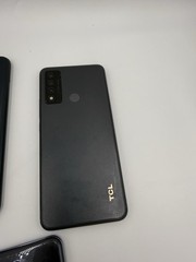 LOT of (5)…. (LG,Samsung, MOTO , TCL . ONLY FOR PARTS AS NO RETURN