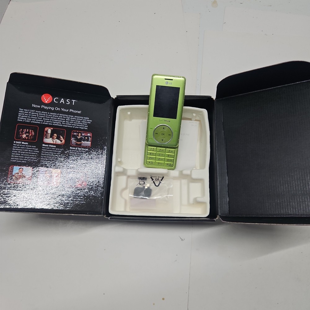 Vintage Rare LG Chocolate VX8500 Green Cell Phone Verizon Collector Untested