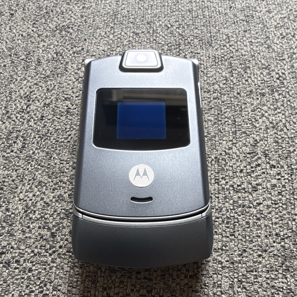 Motorola RAZR V3m Sprint CDMA Gray Flip Phone 1.3MP Camera