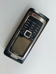 Nokia E Series E90 Communicator – Black (Unlocked) microSDHC Smartphone
