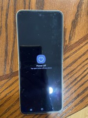SAMSUNG Galaxy flip 6 (Paris2024 OLYMPIC edition) – Minor use. REDUCED PRICE!