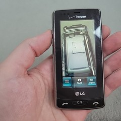 LG VX9600 Versa Verizon CHROME BEZEL Touch Screen Cell Phone 3G *Read*