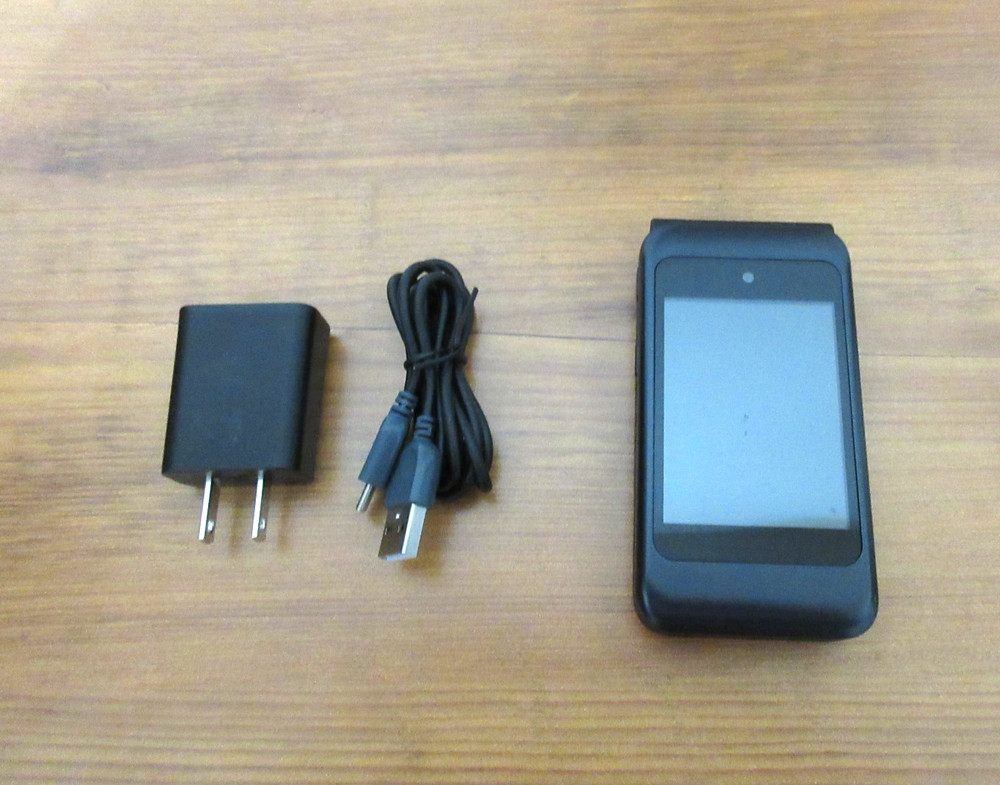 IRIS Easy Flip 8GB Black 4G LTE Flip Cell Phone Excellent Cond. Budget-Friendly