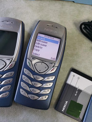 Nokia 6100 Blue(Unlocked) TriBand 2G 1.5&Prime; Button Classic Mobile Phone