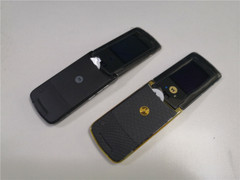 Original Motorola RAZR2 V8 2MP MP3 Bluetooth Flip Mobile Phone Unlocked GSM 2G