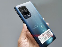 99%N ew Xiaomi Black Shark 5 Pro Unlocked 5G 256/512G Google Play Gaming Phone