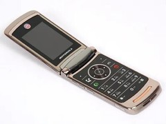 Motorola Razr2 V8 512MB 2GB ROM Unlocked 2.0MP 2.2&Prime; Flip Phone