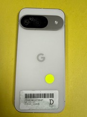 Google Pixel 9 – 128GB – Porcelain (Unlocked) – Cracked Rear Camera