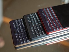 BlackBerry KEY2 LE 4.5 in 32GB (Unlocked) Single SIM New Sealed Smartphone