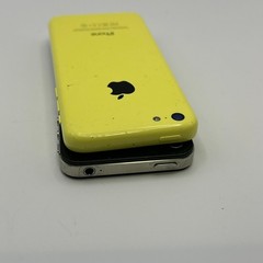 Lot Of 2 Apple iPhones – A1387 & A1532 – A19