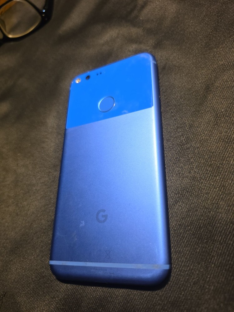 CONDITION UNKNOWNGoogle Pixel XL 32GB Android Smartphone Unlocked – Really Blue