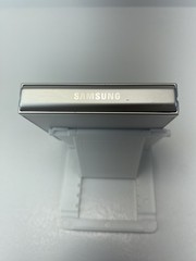 Samsung Galaxy Z Flip6 SM-F741U1 256GB White Unlocked device Clean ESN