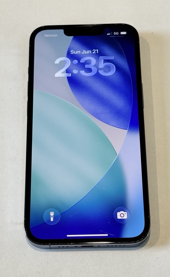 Apple iPhone 13 Pro – 256gb – Blue – Unlocked – Battery 76%