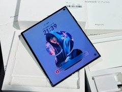 Honor V Purse 5G Snapdragon 512GB 16GB RAM Google Play Foldable Phone