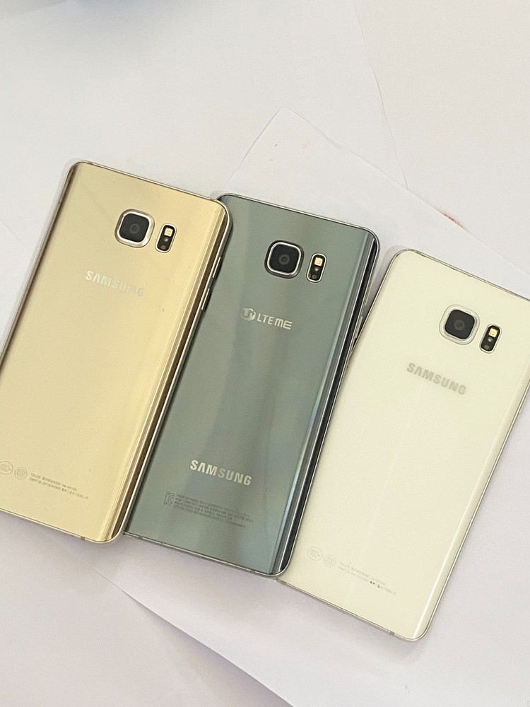 Samsung Galaxy Note 5 32 GB Factory Unlocked Colors randomly with pen Smartphone