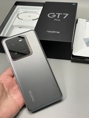 Realme GT 7 Pro 6.78 » 50MP Snapdragon 8 Elite Android Google Unlocked 5G
