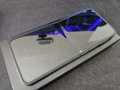 Samsung Galaxy Z Flip6 256GB Black SM-F741U1 Factory Unlocked – bad touch screen
