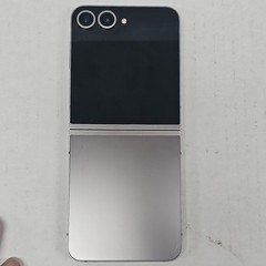 Samsung Galaxy Z Flip6 Silver AT&T 256GB Flip Built-In Front Camera Android Used