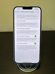 UNLOCKED Apple iPhone 14 Plus A2632 128GB Scratched screen Fair | Purple