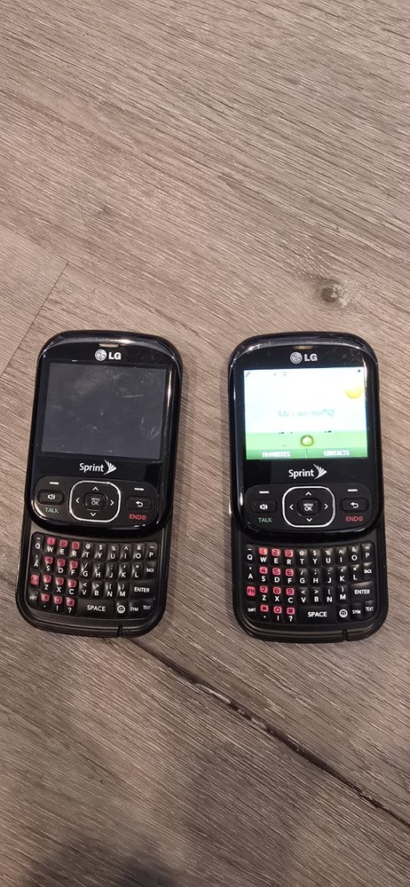 Lot 2 LG Remarq LN240 2.4&Prime; LCD Bluetooth Sprint Cellular Slider Cell Phone Read