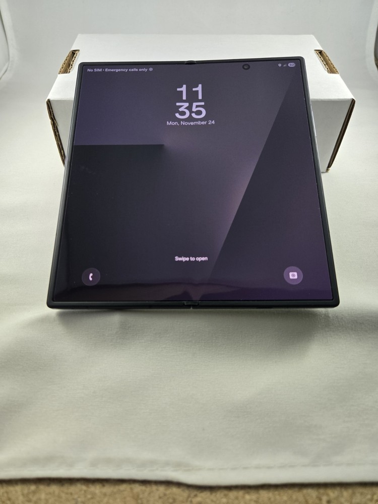 Samsung Galaxy Z Fold 7 – 256GB (Carrier Unlocked) Black 12GB RAM