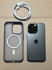 Apple iPhone 14 Pro – 256GB Space Black Unlocked A2650 (CDMA + GSM) Read