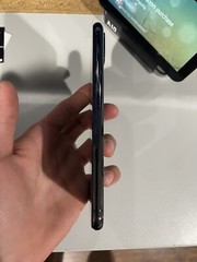 Apple iPhone XS – 256GB – Space Gray (Boost Mobile) A1920 (CDMA + GSM)