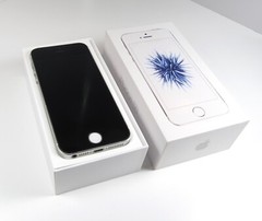 Unlocked Apple iPhone SE – 64GB – Silver (T-Mobile) A1662 (CDMA + GSM) w/ Box