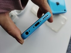 Original Apple iPhone 5c (Unlocked) NEW BATTERY-8 GB-16 GB-32GB – Blue & white