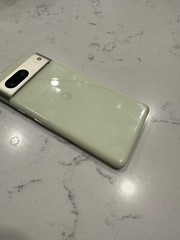 Google Pixel 7 GVU6C – 256GB – Lemongrass (Unlocked)