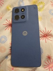 Motorola XT2415-5 (8GB / 128GB) — FOR PARTS