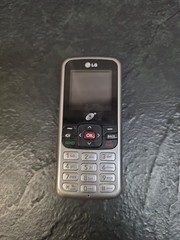 LG 100C / LG100C – Gray and Black ( TracFone ) Rare CDMA Cellular Phone