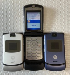 Motorola RAZR V3 Retro Flip Phone – Unlocked -Pristine GRADE A+ Phone XMAS