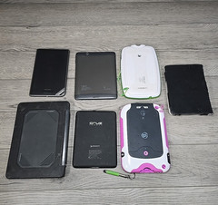 Tablets Cruz Kindle Leap Pad Keyboard Lot – Untested No Chargers – Lot of 7