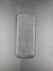 LG 320G / LG320G – Gray and Silver ( TracFone ) Cellular Candybar Phone