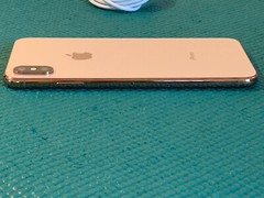 Apple iPhone XS Max – 64GB – Gold (Unlocked) A1921 (CDMA + GSM)
